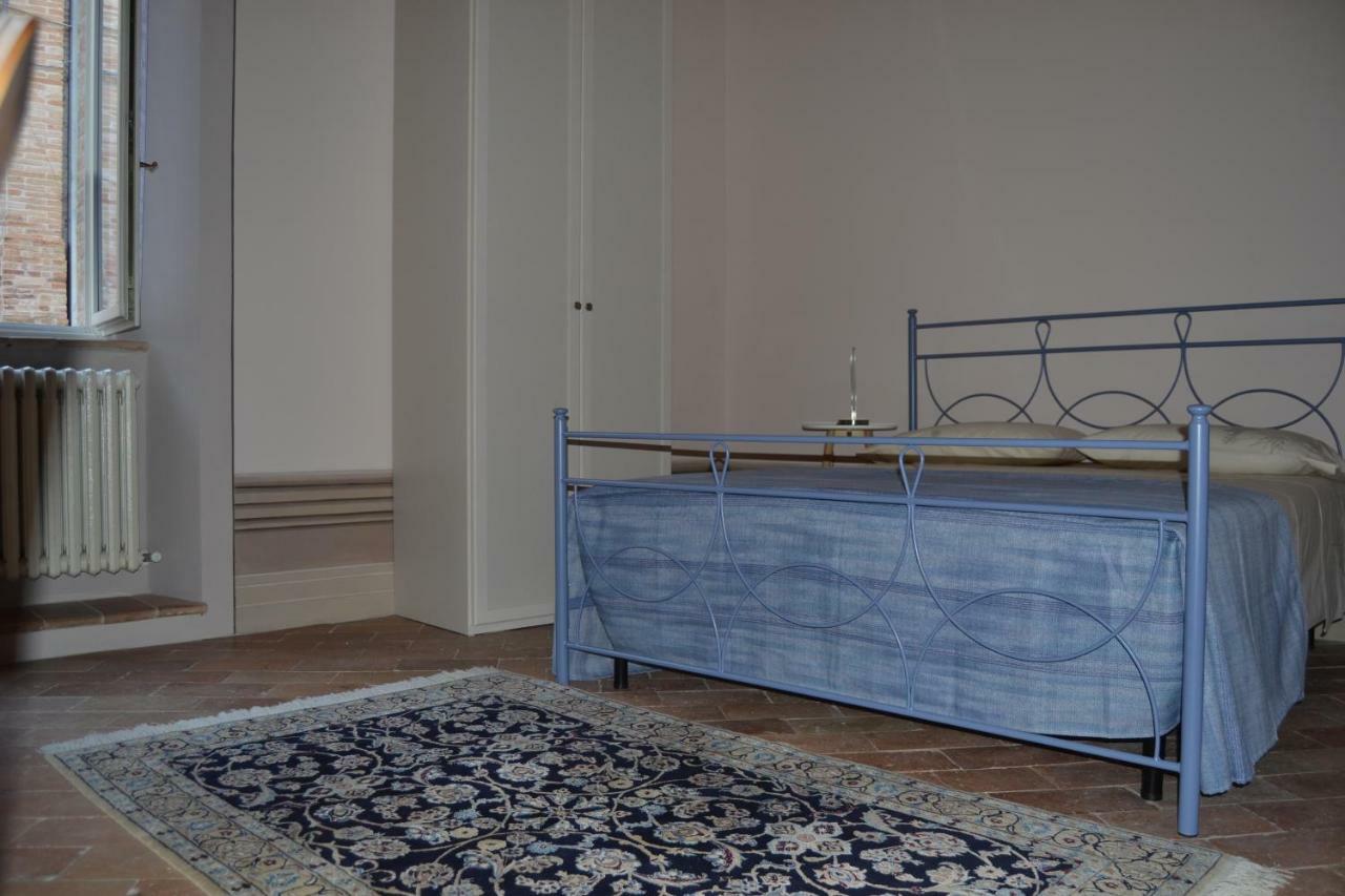 Palazzo Roberti Hotel Monte San Giusto Buitenkant foto