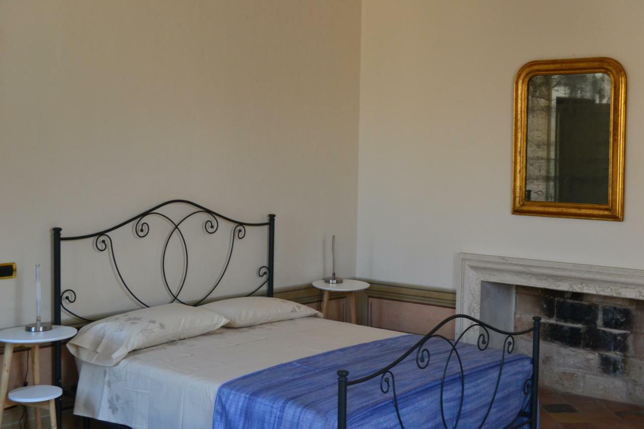 Palazzo Roberti Hotel Monte San Giusto Buitenkant foto
